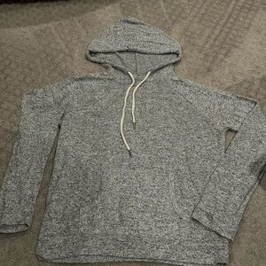Gray knit sweater hoodie with pockets size M